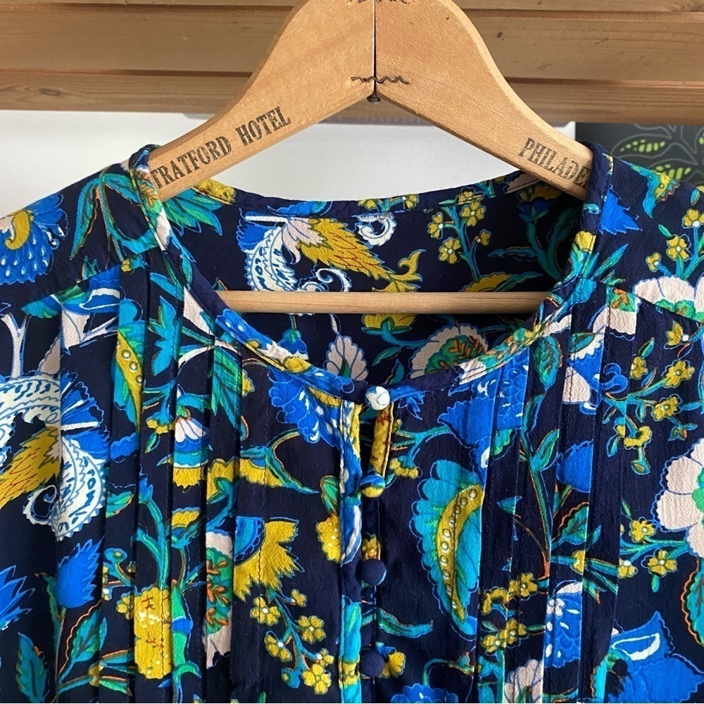 Anthropologie Blue Floral Clara Gold Velvet-Trimmed Pajama Lounge Top Small - Picture 10 of 16